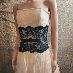 Pink Dress with Lace. Formal: Wedding, Prom, Homecoming.